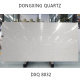 dalle de sol en quartz design blanc clair