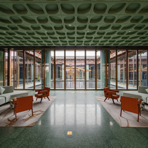 麗荘エイプリルリゾートホテル