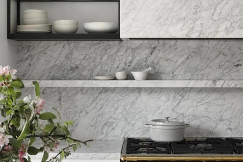 カラカッタ大理石とは：イタリアの象徴的な石の究極ガイド