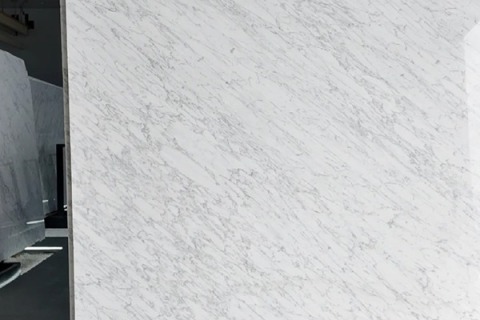 カラーラホワイトマーブルとは？詳細ガイド