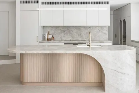 سرّ جعل المساحات تبدو أكبر وأكثر فخامة: رخام تاج محل