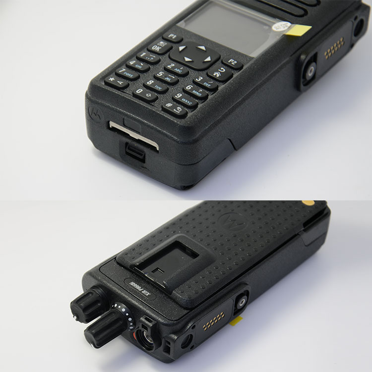 Motorola XiR P8668i Rechargeable Waterproof Walkie Talkie