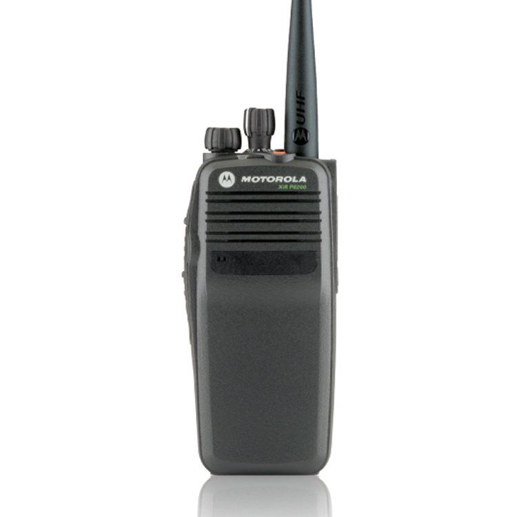 Motorola XIR P8200 P8208 Digital Handheld Radio