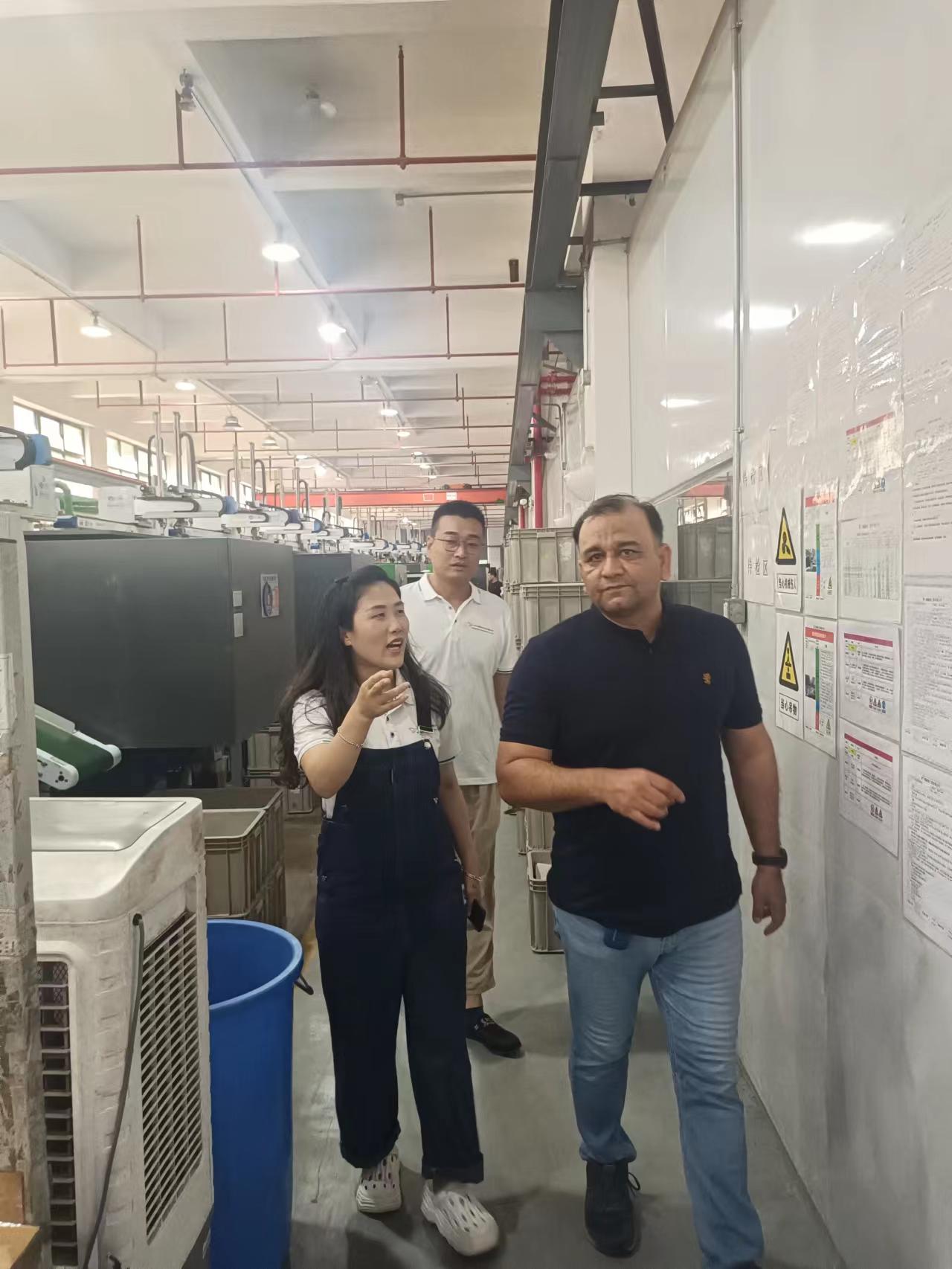 Customer visit KC factory