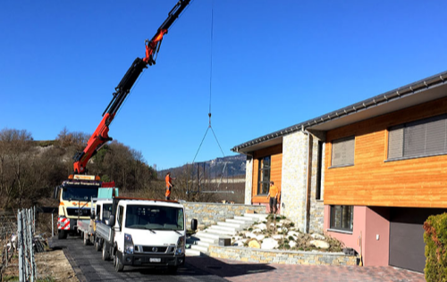 Nagy szívósságú, folyamatosan repedező polietilén ideiglenes útszőnyeg