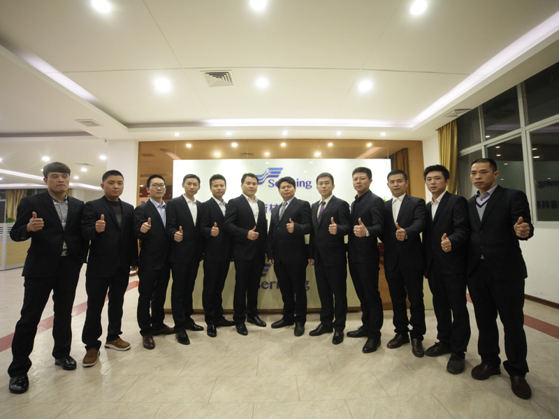 研究開発および生産チーム