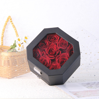 Rose préservée romantique dans une boîte à ombre octogonale