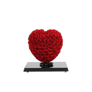 Romantico cuore di rosa conservato in 3D