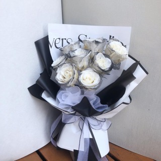 Hadiah Sejambak Mawar Dired