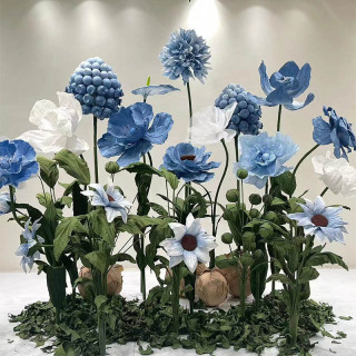 Decorazione floreale artificiale su larga scala