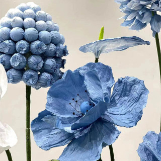 Decorazione floreale artificiale su larga scala