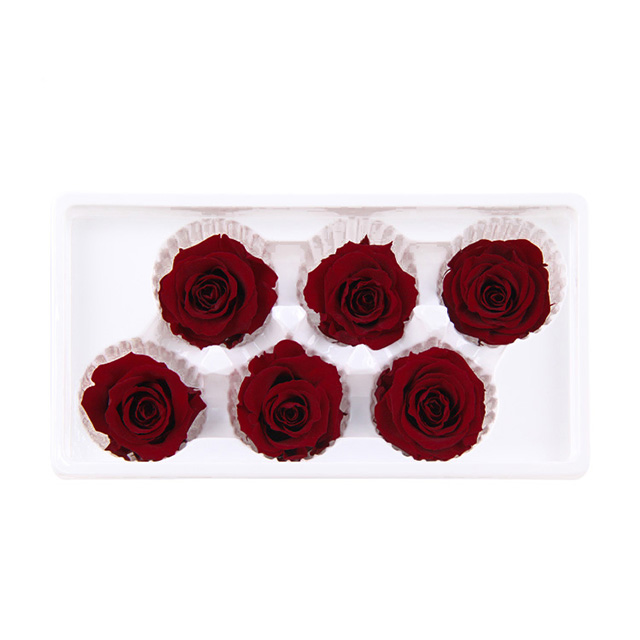 thumbnail image 2 of Fleurombre Preserved Fresh Rose Heads – 21 Count – 3-3.5cm – Dried Flowers In Gift Box 2 of 6