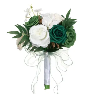Bouquet da sposa con rose artificiali