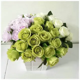 Bouquet di rose artificiali a 18 teste