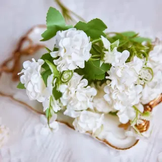 Bouquet di ortensie di seta a testa piccola