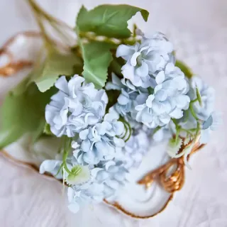 Bouquet di ortensie di seta a testa piccola