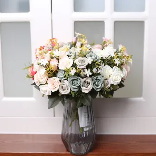 Decorazione bouquet di rose in seta