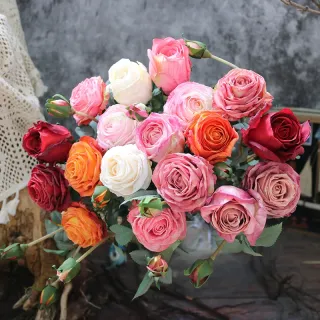 Rosa singola in seta retrò in stile nordico