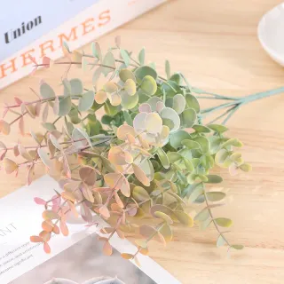 Feuille d'eucalyptus artificielle en plastique
