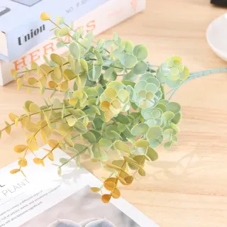 Feuille d'eucalyptus artificielle en plastique
