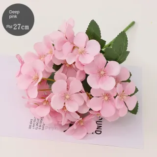 Bouquet di ortensie artificiali per la decorazione domestica