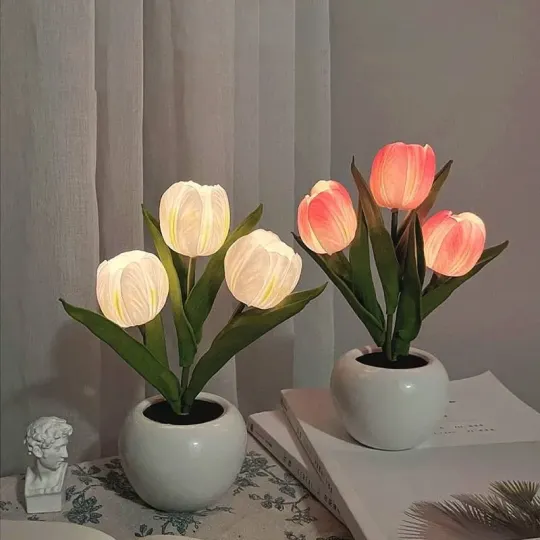 Luce notturna per decorazione d'interni con lampada a tulipano a LED