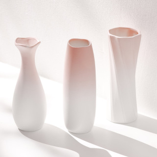Ornamenti per vasi in ceramica rosa sfumato