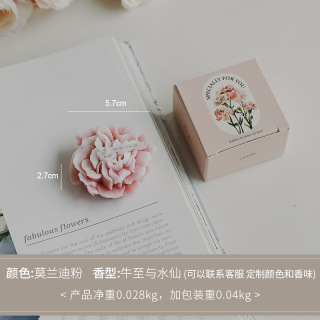 Carnation Shaped Scented Candle