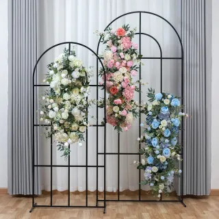 Decorazioni per matrimoni in fila di fiori artificiali