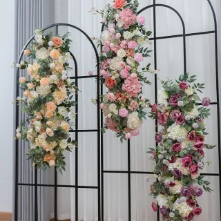 Decorazioni per matrimoni in fila di fiori artificiali