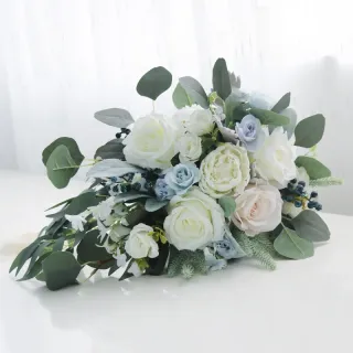 Bouquet di rose artificiali da sposa