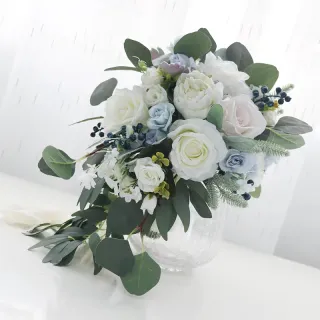 Bouquet di rose artificiali da sposa