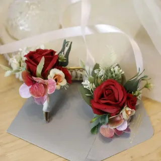 Korsase Mawar Perkahwinan Untuk Pengantin