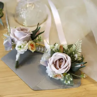 Korsase Mawar Perkahwinan Untuk Pengantin