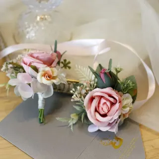 Korsase Mawar Perkahwinan Untuk Pengantin