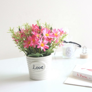 Desktop Potted Artificial Daisy