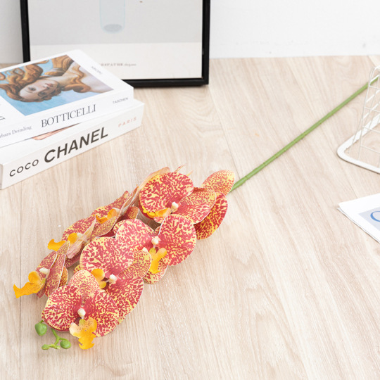 Штучна орхідея-метелик 9 головок Real Touch