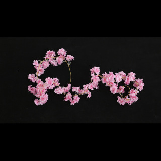 Vigne de fleurs de cerisier artificielles en soie
