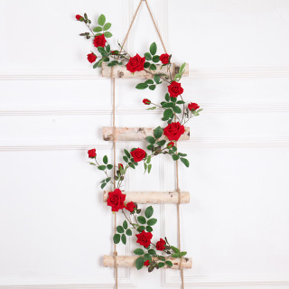 Décoration de vigne rose artificielle