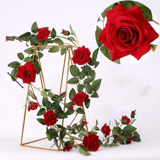 Décoration de vigne rose artificielle