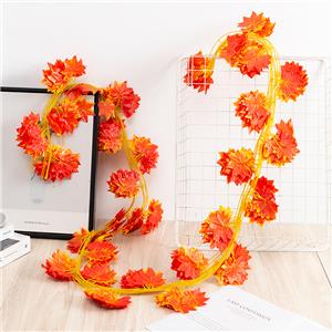 Foglie artificiali in rattan con foglia d'acero rosso autunnale