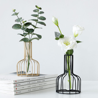 Vase en fer forgé à cadre métallique décoratif