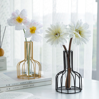 Vase en fer forgé à cadre métallique décoratif
