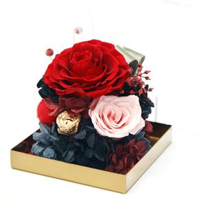 Décoration d'ornements de boîte à fleurs préservées