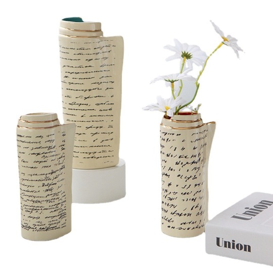 Personalisierte kreative Goldmalerei-Vase in englischer Buchrollenform