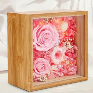 Rose con fiori stabilizzati con luce LED in scatola di legno