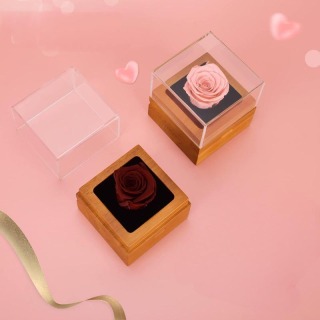 Rose stabilizzate fatte a mano in confezione regalo