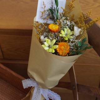 Bouquet di fiori secchi di erba di pampa