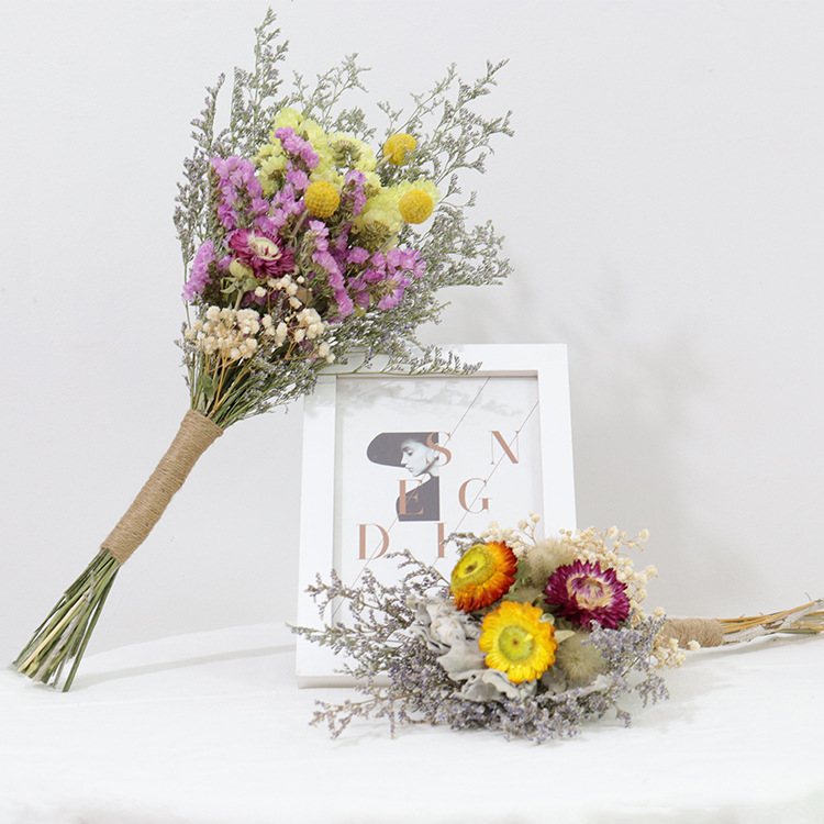 dried flowers bouquet