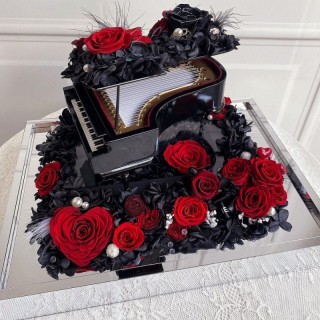 Ornamento di rose conservate per pianoforte romantico
